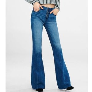 Express High Rise Bell Flare Raw Hem sz 8